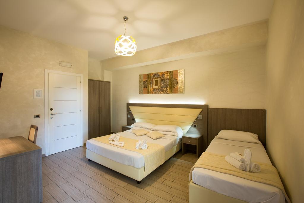 Bed and Breakfast Relais Tiburtina Рим Экстерьер фото