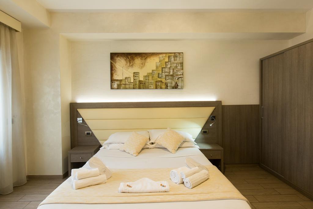 Bed and Breakfast Relais Tiburtina Рим Экстерьер фото