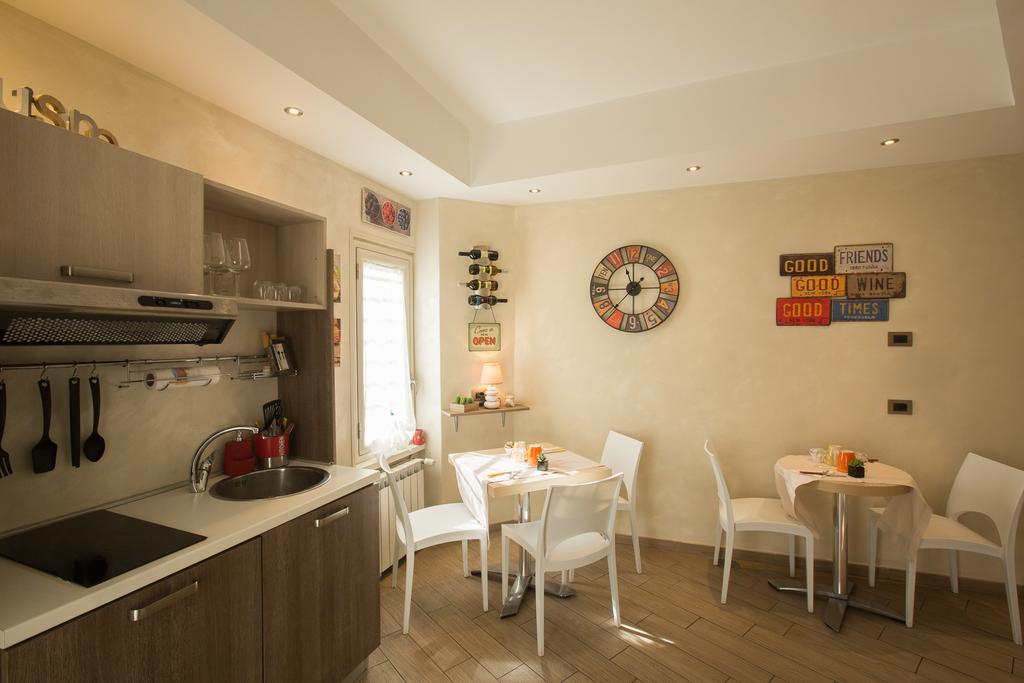 Bed and Breakfast Relais Tiburtina Рим Экстерьер фото